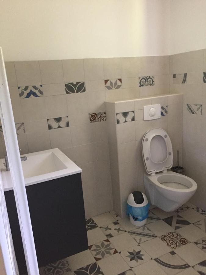 Hotel Ernella à Aléria Extérieur photo